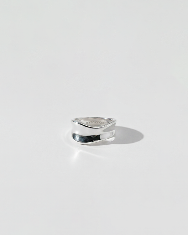 ahrensandco Arché Ring aus Edelstahl mit rhodinierter, polierter Oberfläche – minimalistischer Unisex Schmuck aus Paris