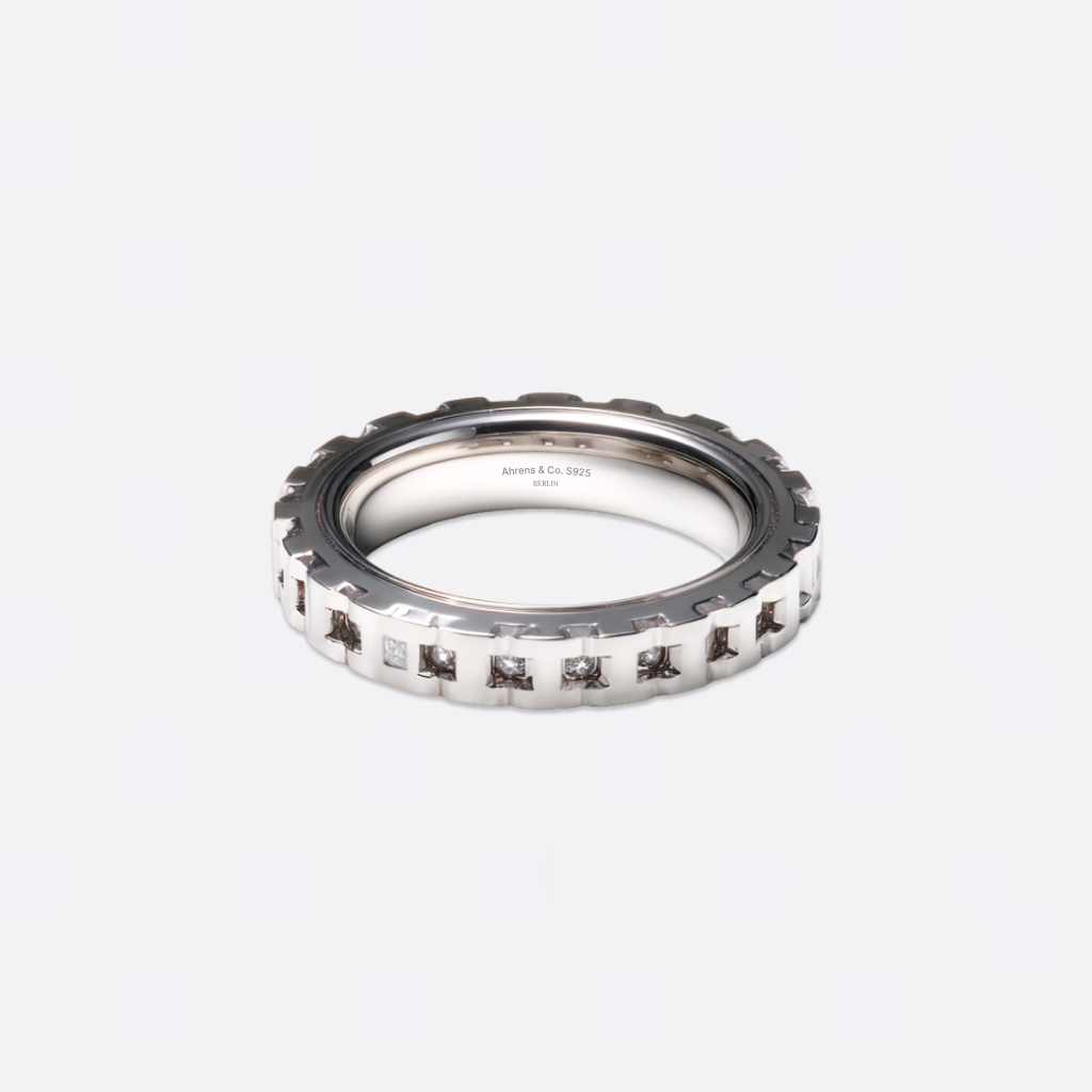 Zahnkranz Ring by Ahrens & Co – raw sculptural 925 silver ring inspired by mechanical gear aesthetics