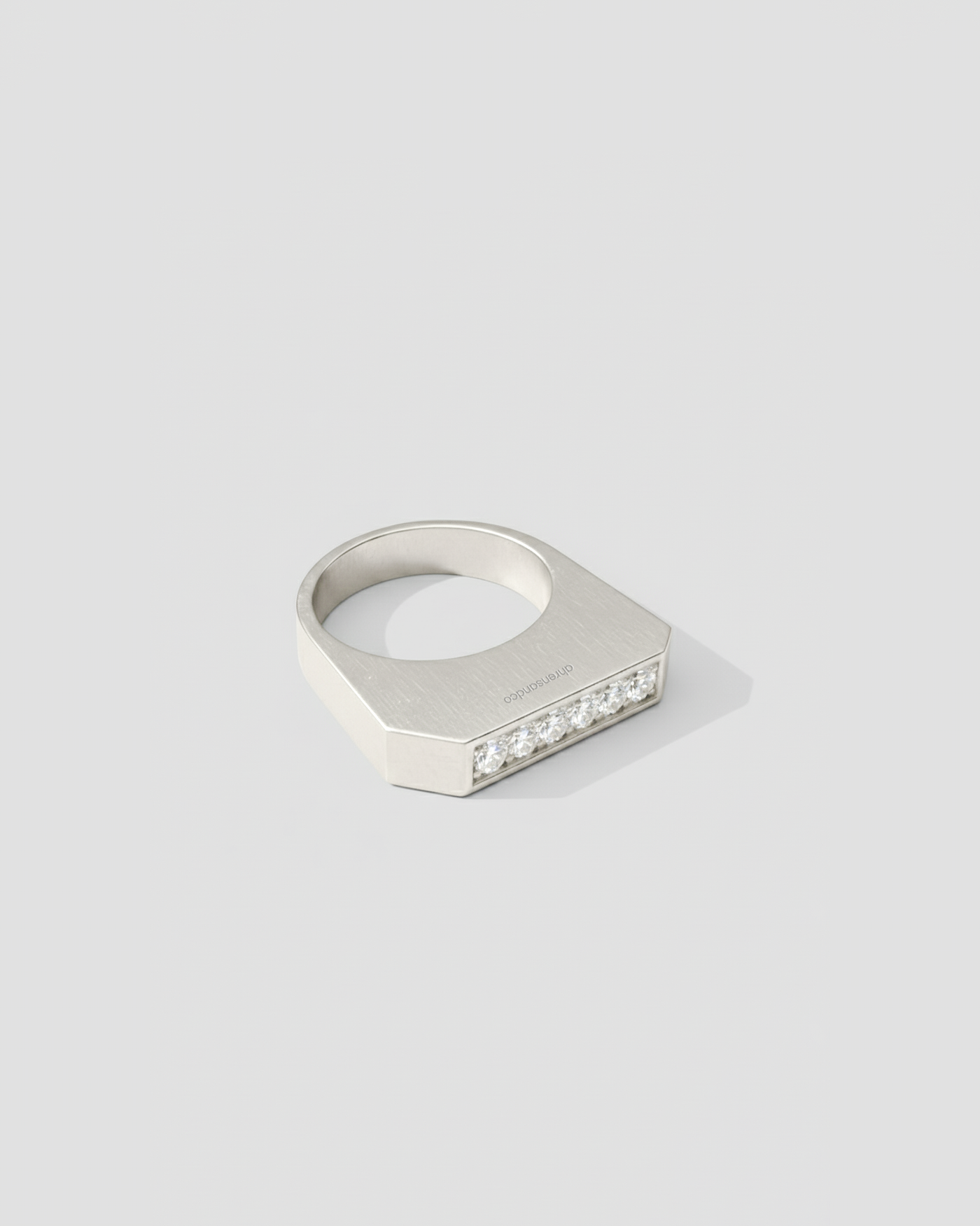 ahrensandco Ligné Ring aus 925 Sterling Silber mit Zirkonia – Unisex Ring Frontansicht