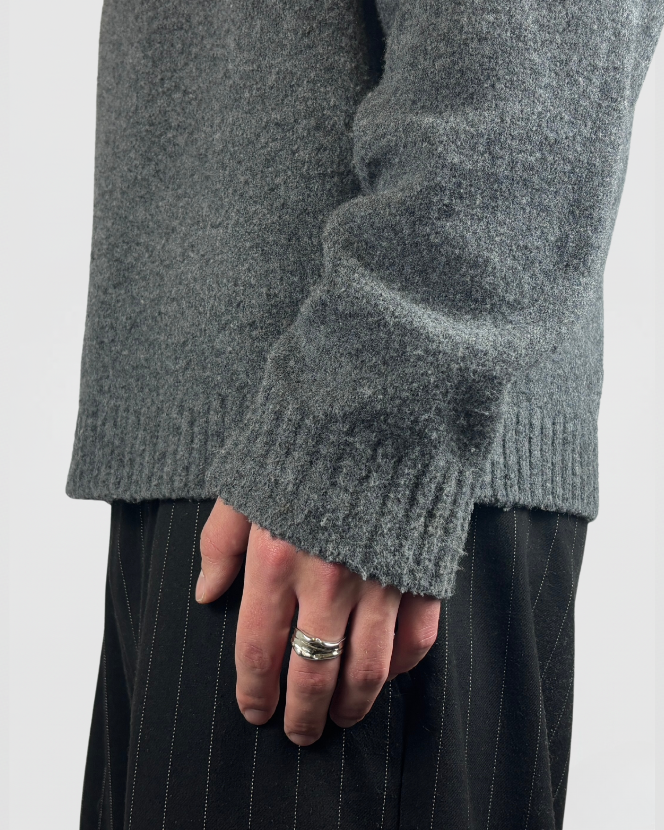 ahrensandco Marée Ring aus Edelstahl mit polierter Oberfläche – massiver Unisex Schmuck aus Paris
