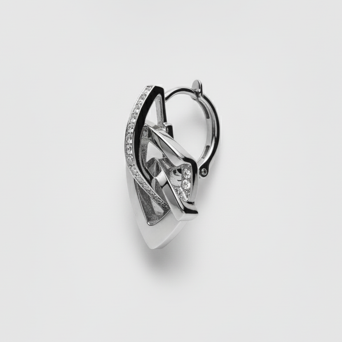 INTERLOCK EARRING