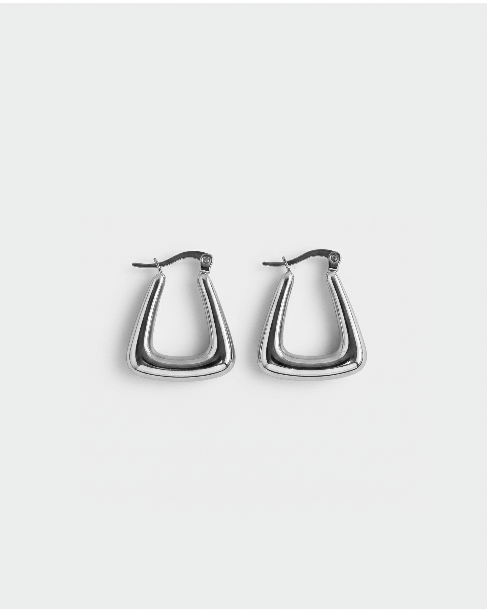 Sculptural Drop earring